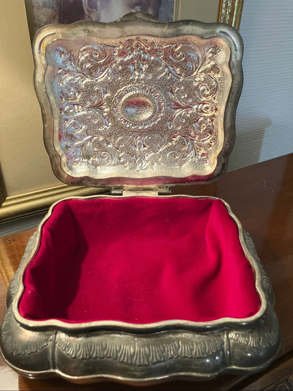 ornate silver jewelry box